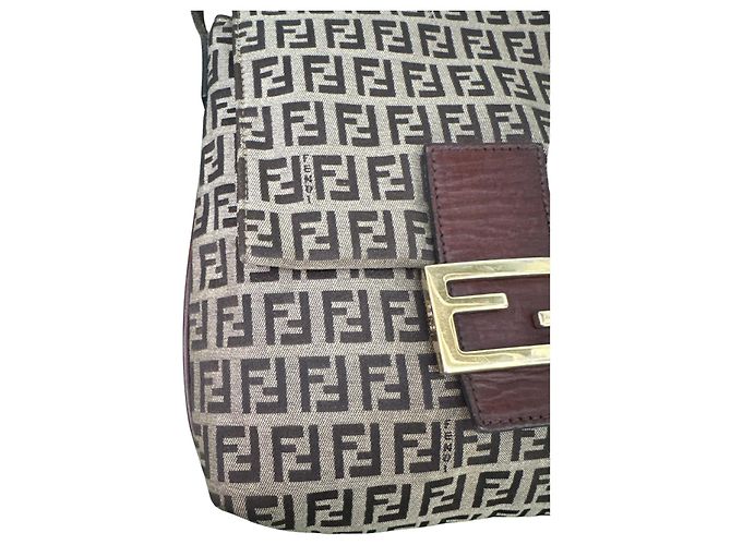 Borsa Fendi Mamma Baguette Zucca Canvas Marrone Monogramma - vista 7