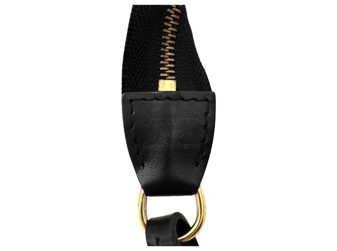 Louis Vuitton Epi Pochette Noir Negro - vista 11