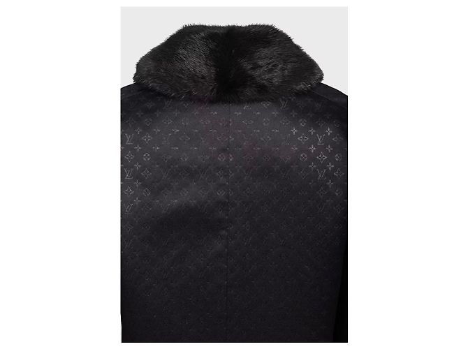Cappotto in seta nero Louis Vuitton FR 36 / S usato - vista 4