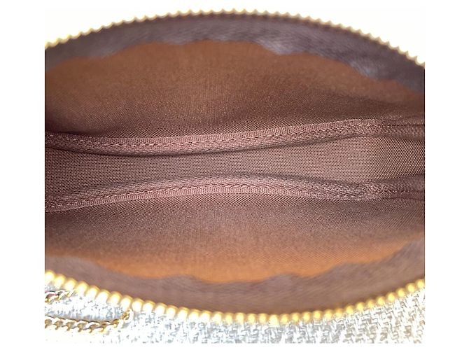 Louis Vuitton Mini Pochette Accessoires Marron - vue 15