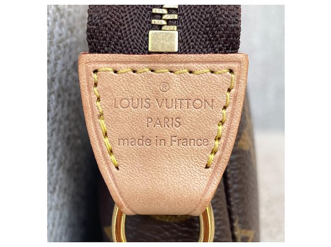 Louis Vuitton Mini Pochette Accessoires Marron - vue 9