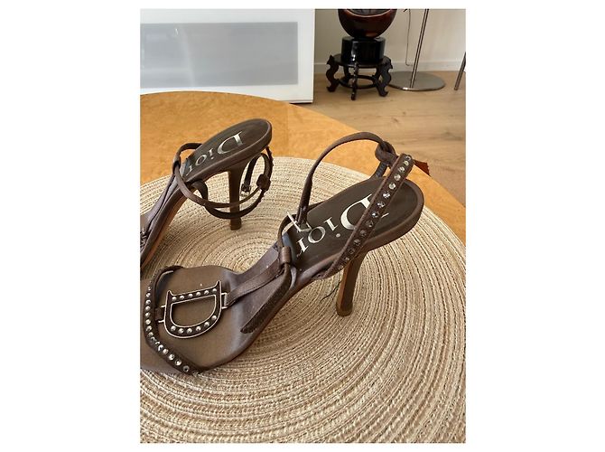 Sandali Christian Dior 'D' Charm con Cristalli Marrone - vista 2