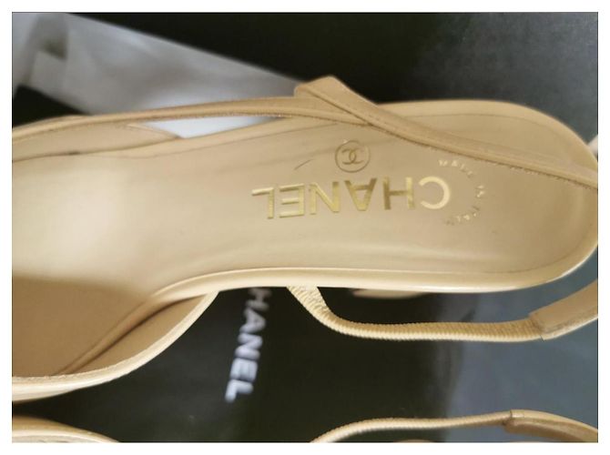 Chanel Bicolor Slingback-Pumps Beige und Schwarz Leder - Ansicht 2