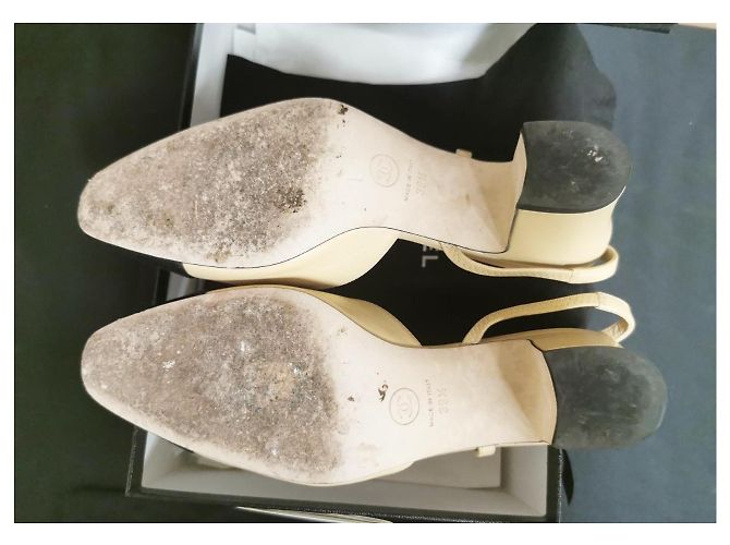 Chanel Bicolor Slingback-Pumps Beige und Schwarz Leder - Ansicht 6