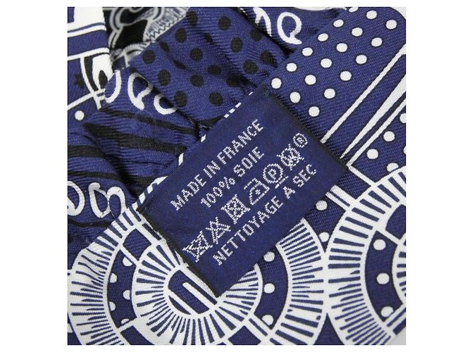 Hermès Hermes Eperon D'Or Bandana Twilly Sciarpa a Volant Muffler Nero Bianco Blu - vista 5