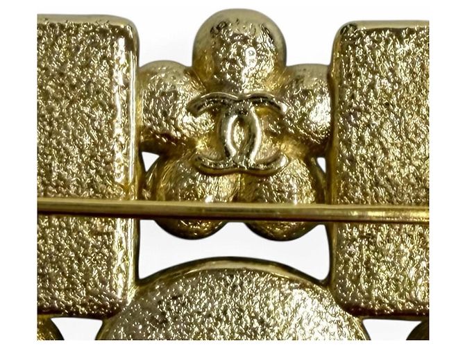 Broche Quadrada Chanel L24S Coco Mark em Pérolas Eco e Strass Preto Branco Dourado - vista 7