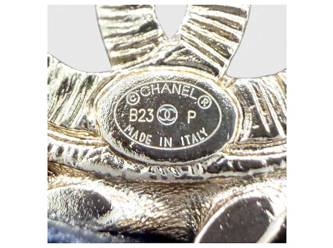 Broche de couro com strass Chanel B23P No.5 Coco Mark Preto Dourado - vista 7