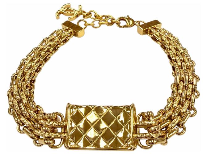 Collar Choker Motif Bolso Matelassé Chanel Coco Mark Dorado - vista 5
