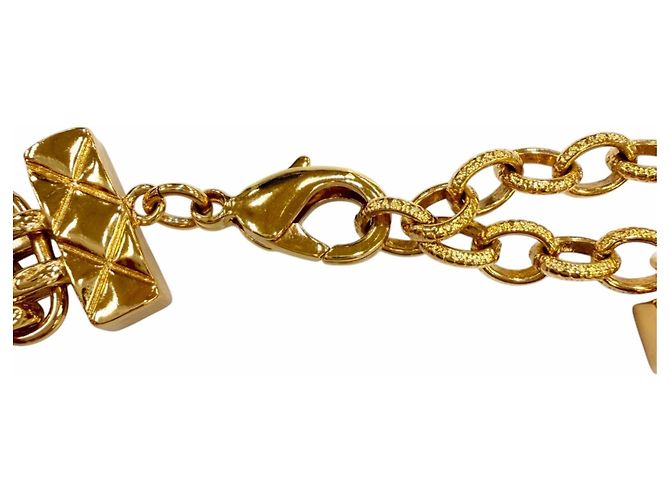 Collar Choker Motif Bolso Matelassé Chanel Coco Mark Dorado - vista 7