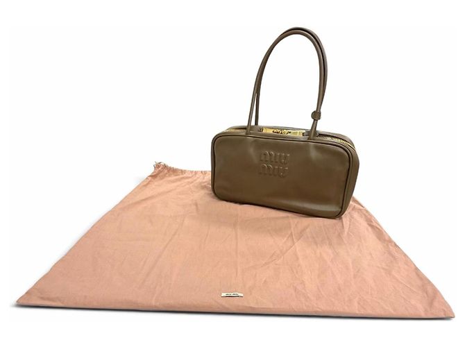 mala Beau Medium Miu Miu Marrom - vista 2