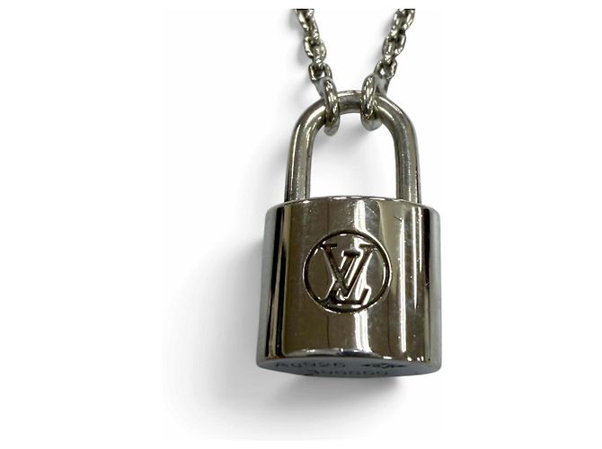 Colar com Pendente Lockit Louis Vuitton Prateado Prata - vista 4