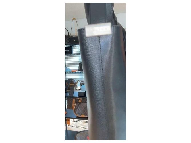 Céline Borsa a Secchiello in Pelle Nera Nero - vista 3