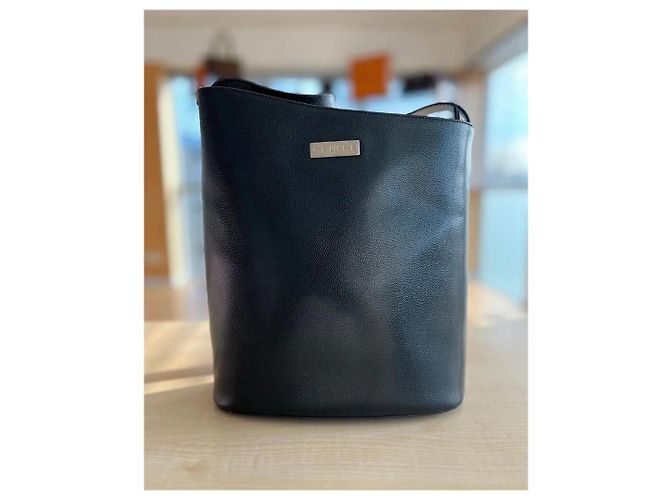 Céline Borsa a Secchiello in Pelle Nera Nero - vista 7