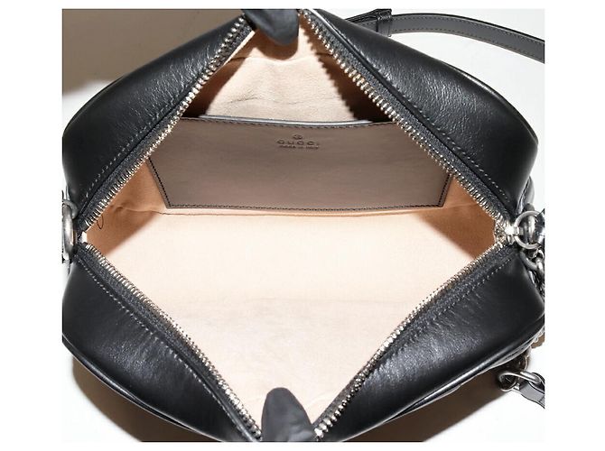 Borsa a tracolla Gucci GG Marmont in vitello con catena Nero - vista 4