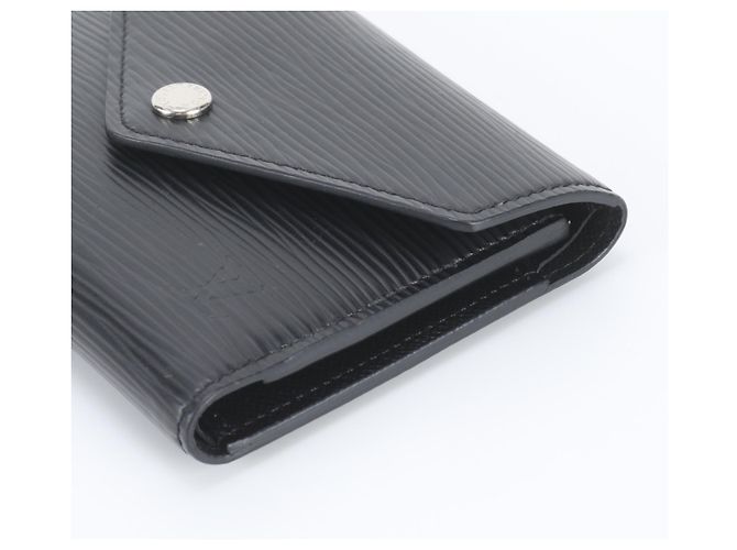 Louis Vuitton Epi Portefeuille Victorine Tri-fold Wallet Nero - vista 3