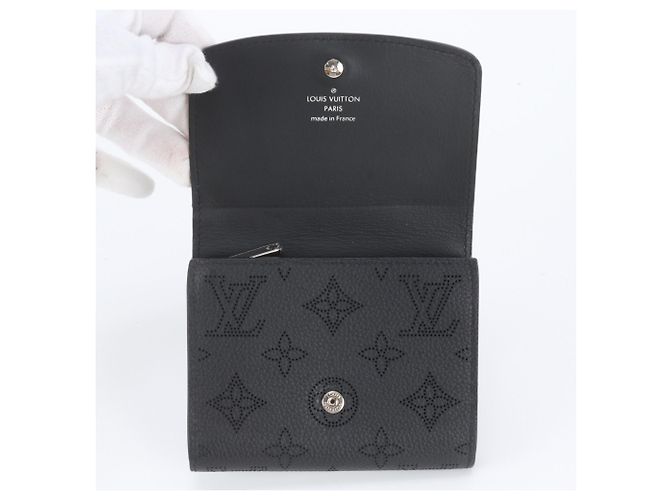 Louis Vuitton RFID Mahina Portefeuille Iris Compact Wallet Preto - vista 6