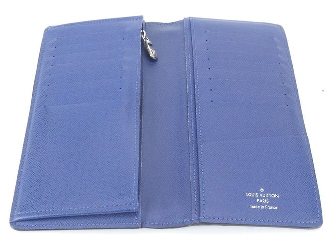 Louis Vuitton RFID-Protected Taigarama Portefeuille Brazza Long Wallet Blue - view 6