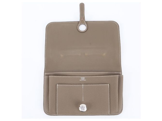 Hermès Cartera larga de piel Hermes Dogon Y Stamp Duo GM Gris pardo - vista 4