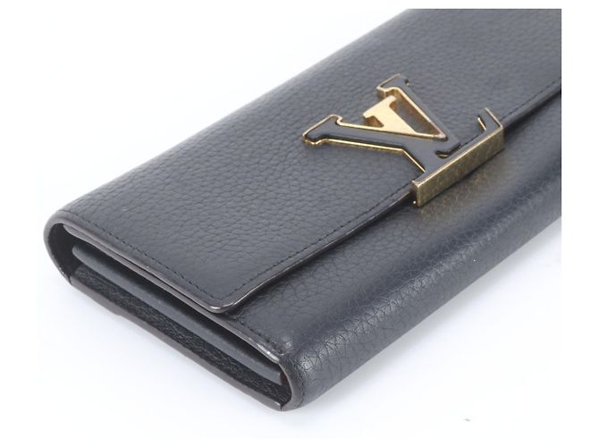Louis Vuitton Portefeuille Capucines Taurillon Long Wallet Negro - vista 4