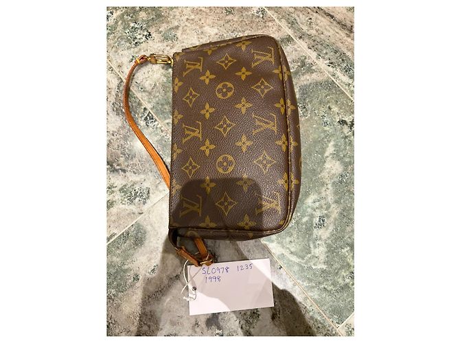 Louis Vuitton Pochette Accessoires Monogram Marron Monogramme - vue 6
