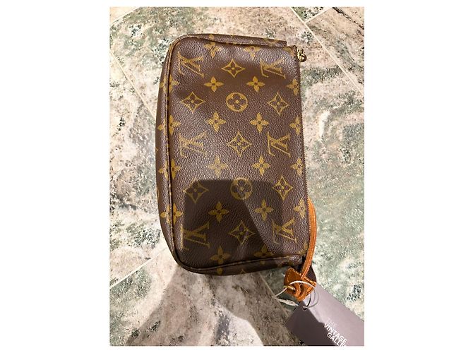 Louis Vuitton Pochette Accessoires Monogram Marron Monogramme - vue 7