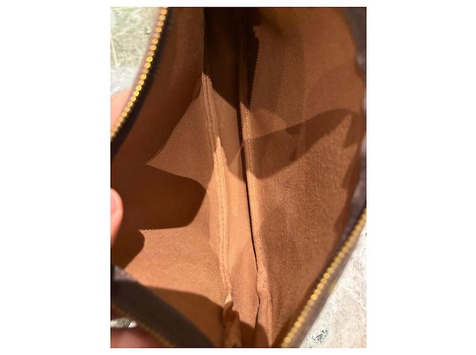 Louis Vuitton Pochette Accessoires Monogram Marron Monogramme - vue 8