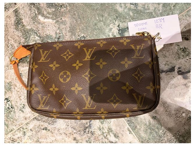 Louis Vuitton Pochette Accessoires Monogram Castaño Monograma - vista 6