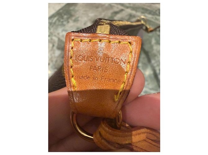 Louis Vuitton Pochette Accessoires Monogram Marron Monogramme - vue 3
