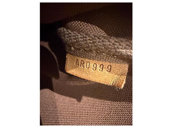 Louis Vuitton Pochette Accessoires Monogram Marron Monogramme - vue 7