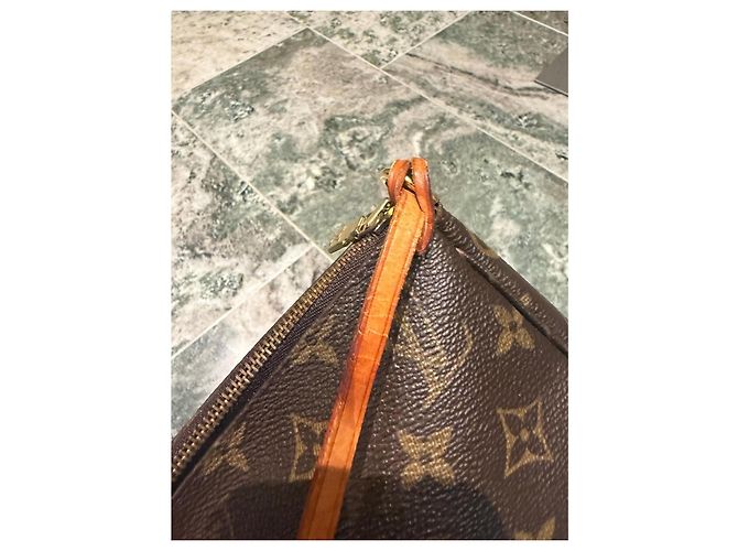 Louis Vuitton Pochette Accessoires Monogram Marron Monogramme - vue 7