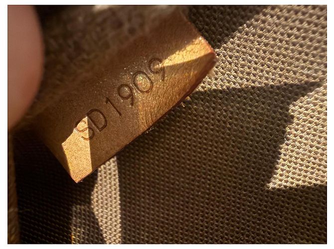 Louis Vuitton Pochette Accessoires Monogram Marrom Monograma - vista 10