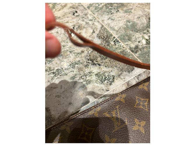 Louis Vuitton Pochette Accessoires Monogram Marrom Monograma - vista 4