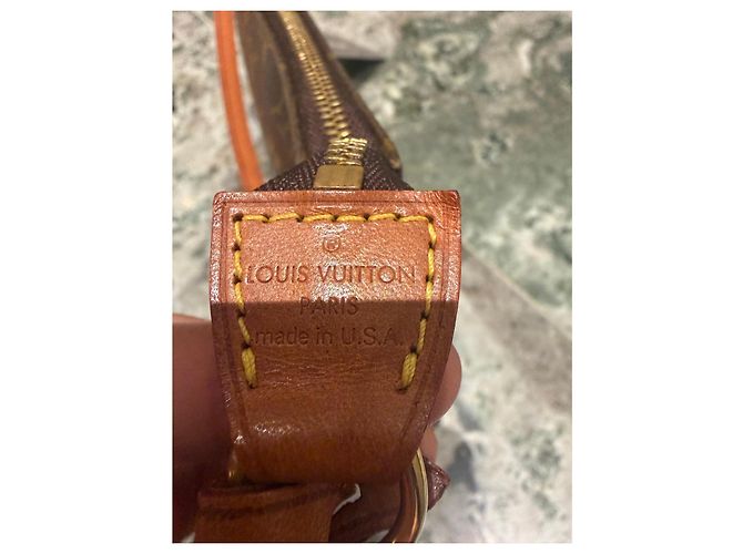Louis Vuitton Pochette Accessoires Monogram Marrom Monograma - vista 5