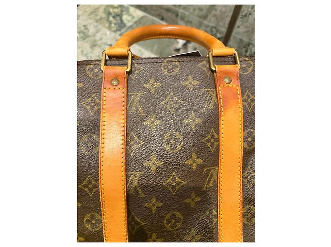 Louis Vuitton Keepall Bandoulière 45 Monogram Marrom Monograma - vista 4