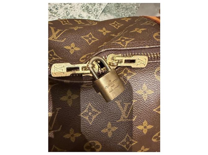 Louis Vuitton Keepall Bandoulière 45 Monogram Marrom Monograma - vista 4
