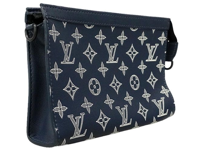 Borsa a tracolla Louis Vuitton Monogram Shadow Gaston Blu navy - vista 2