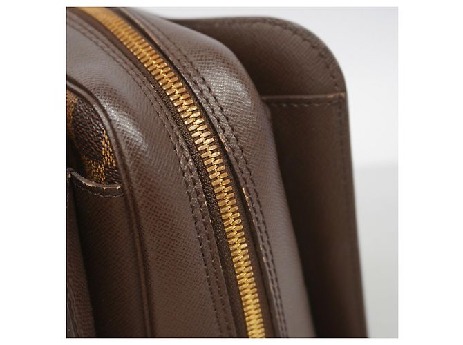 Sac à main Louis Vuitton Damier Triana Damier ebène - vue 10