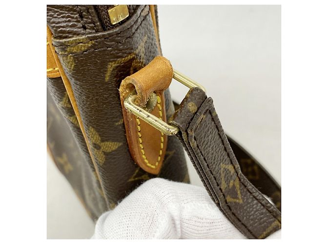 Bolsa de Ombro Louis Vuitton Monogram Danube Marrom - vista 8