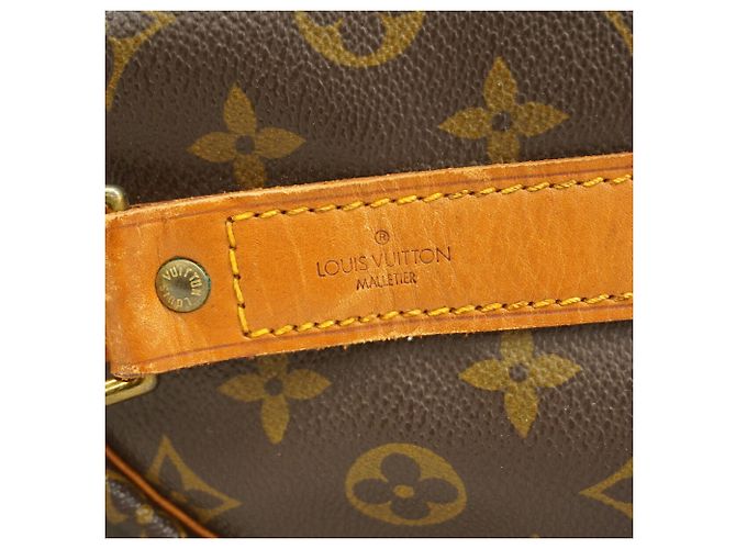 Louis Vuitton Boston Monogram Keepall Bandoulière 55 Castaño - vista 5