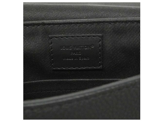 Sac à épaule Louis Vuitton LV Aerogram Takeoff PM Noir - vue 5