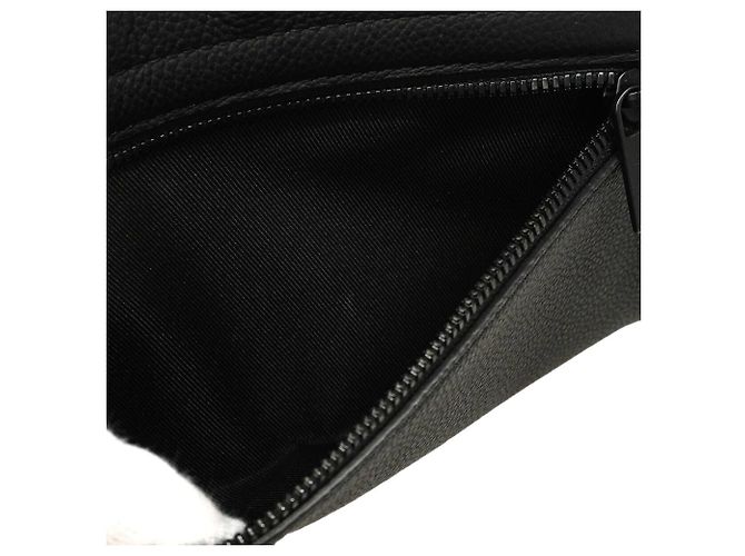 Sac à épaule Louis Vuitton LV Aerogram Takeoff PM Noir - vue 7