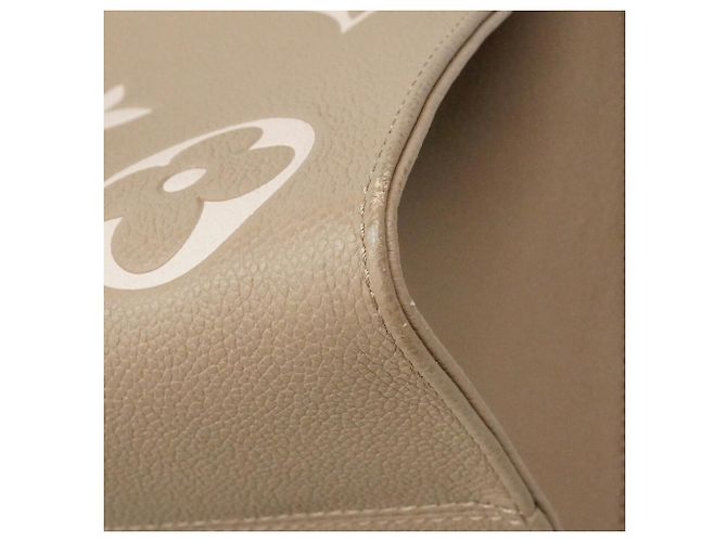 Louis Vuitton Monogram Empreinte Bicolor OnTheGo MM Tote Bag Grau Roh - Ansicht 6