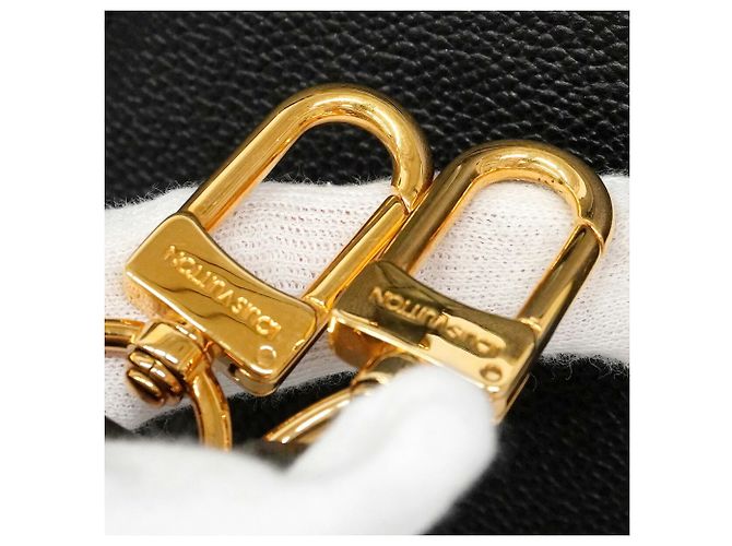 Sac à main Louis Vuitton Monogram Empreinte OnTheGo PM Noir - vue 10