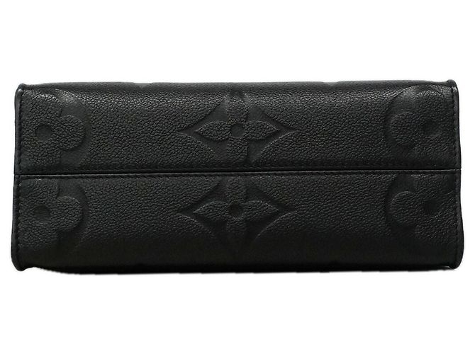 Sac à main Louis Vuitton Monogram Empreinte OnTheGo PM Noir - vue 3