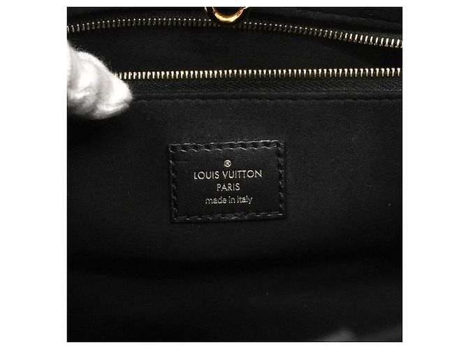 Sac à main Louis Vuitton Monogram Empreinte OnTheGo PM Noir - vue 5