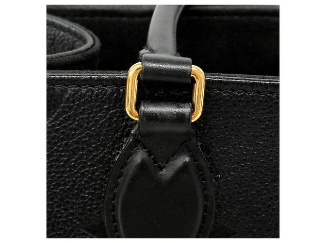 Sac à main Louis Vuitton Monogram Empreinte OnTheGo PM Noir - vue 9