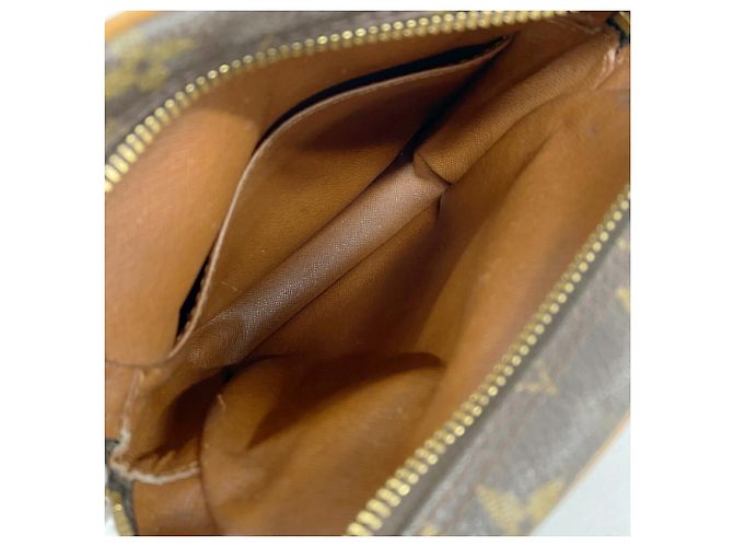 Bolsa de Ombro Louis Vuitton Monogram Amazon Marrom - vista 4