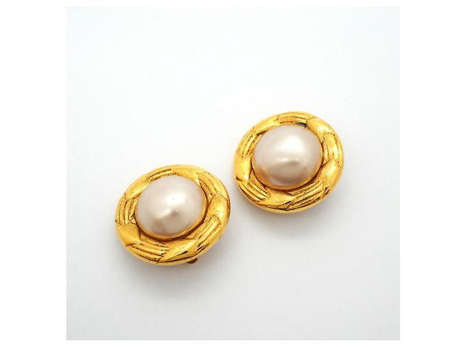 Boucles d'oreilles clips Chanel plaquées or Doré - vue 2
