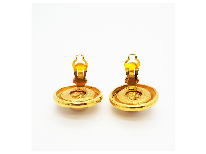 Boucles d'oreilles clips Chanel plaquées or Doré - vue 8