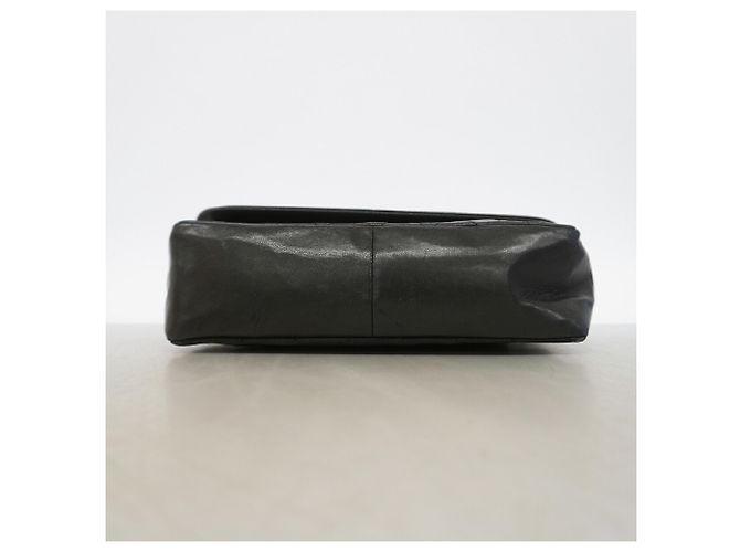 Bolsa de Ombro com Corrente Chanel Matelassé Preto - vista 3